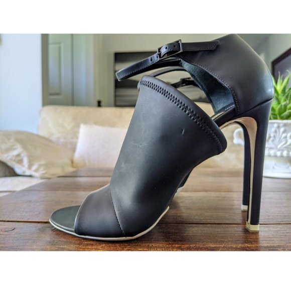 BALENCIAGA Leather Peep-Toe Booties - Picture 8 of 8